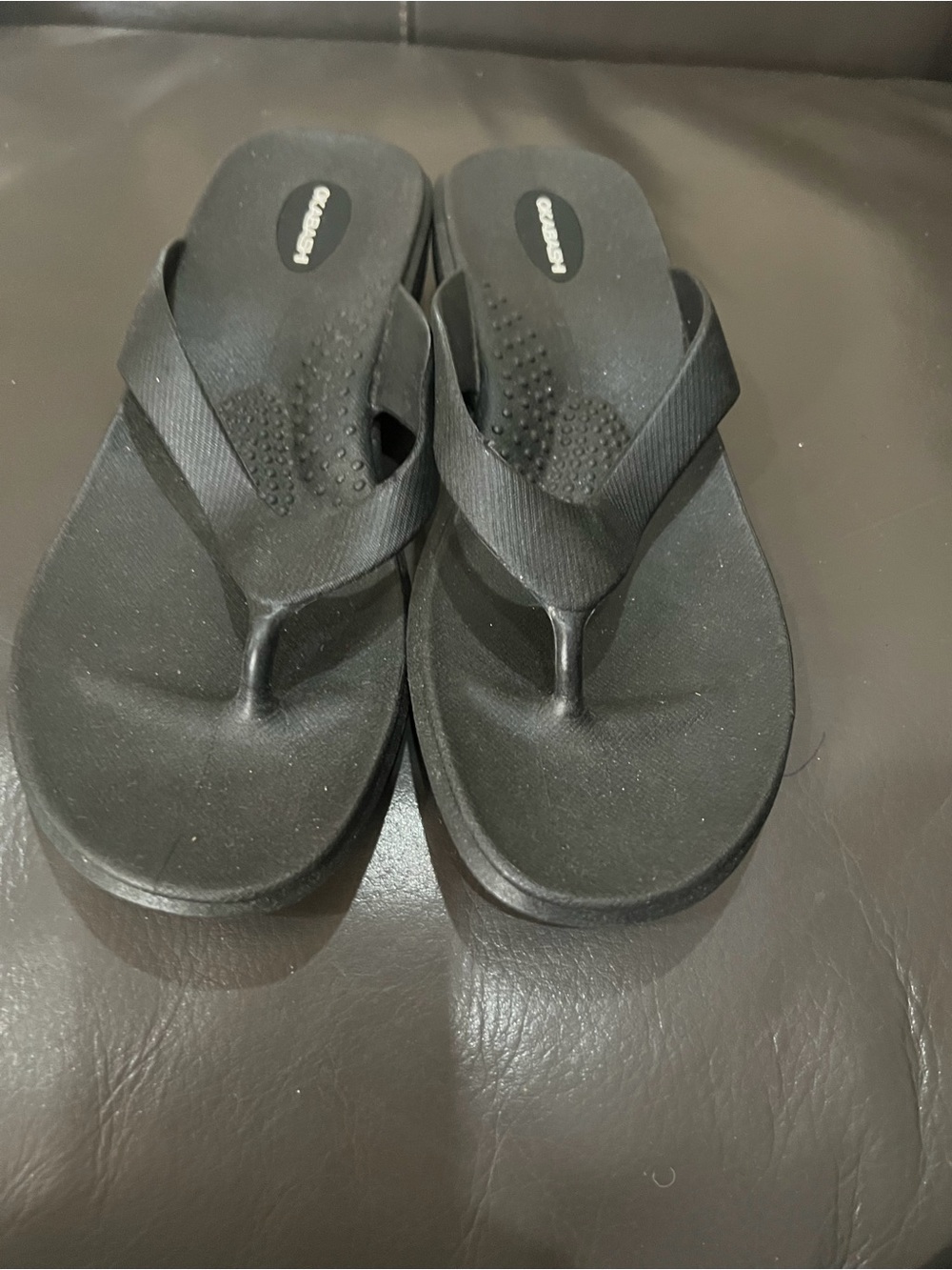 Olsabashi black size L (8-9) thong flip-flop